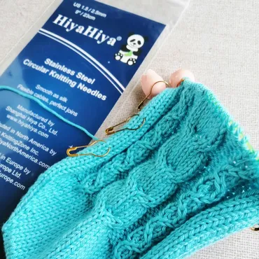 ダイソーのコットンヤーンで編む靴下(1)