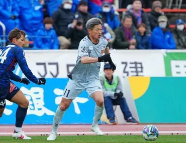 カズ」、最年長出場記録を更新/サッカー/デイリースポーツ online