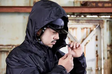 ワークマン、゛最強゛のレインジャケット発売 機能性とデザイン性を強化：次世代レインウェアへの進化 