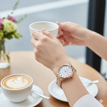 セイコー ルキアとは？年齢層やデザイン、口コミを徹底解説！(魅力が知りたい？)ルキアの魅力：デザイン、機能、年齢層、口コミをチェック！