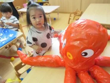 つるつるふわふわ～ポリ袋あそび♪（おひさま） 