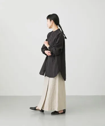 ほどよくキリッと！黒シャツのおしゃれな着こなしコーデ 